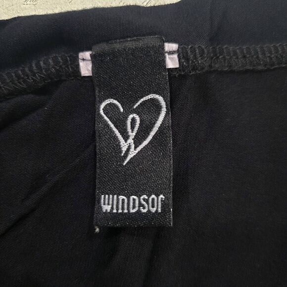 Windsor Black V-neck Strap Tee(L021)-Size M for Women - Picture 5 of 6